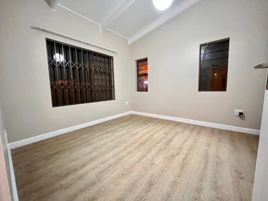 To Let 2 Bedroom Property for Rent in Berea Eastern Cape